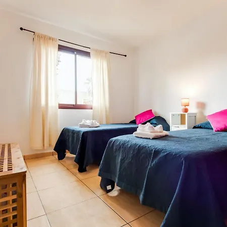 Simplistic Holiday In With Swimming Pool * Κοραλέχο