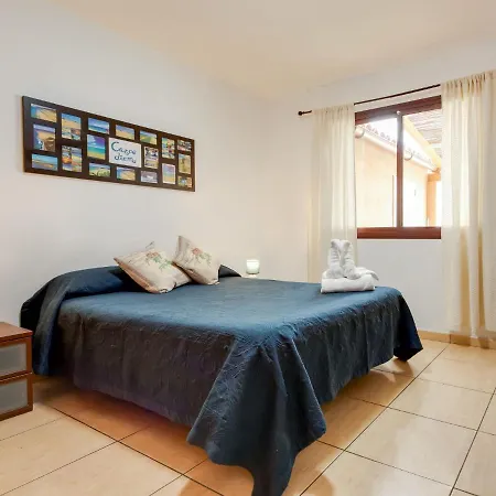Simplistic Holiday In With Swimming Pool