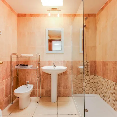 Σπίτι διακοπών Simplistic Holiday In With Swimming Pool *