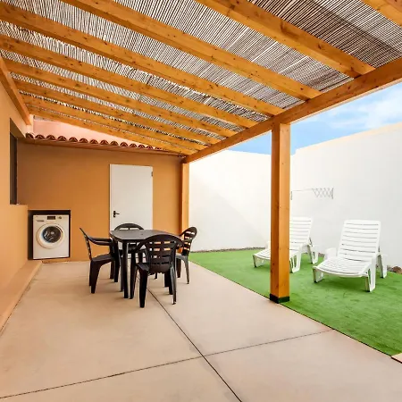 Σπίτι διακοπών Simplistic Holiday In With Swimming Pool Κοραλέχο