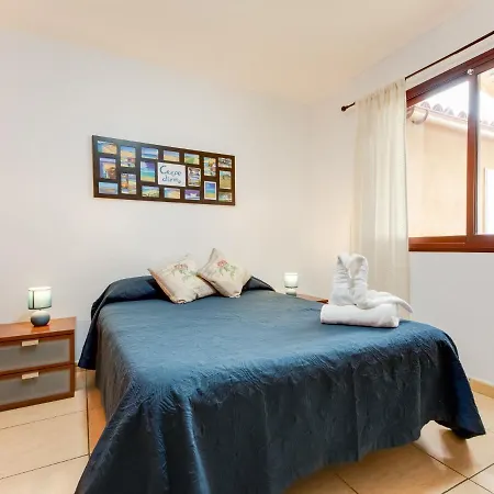 Simplistic Holiday In With Swimming Pool