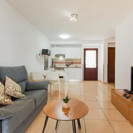 Simplistic Holiday In With Swimming Pool Holiday home Corralejo