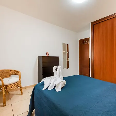 Holiday home Simplistic Holiday In With Swimming Pool